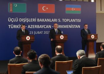 Jeyhun Bayramov ve Raşid Meredov ile üçlü Dışişleri Bakanları 5. Toplantısını Gerçekleştirdik