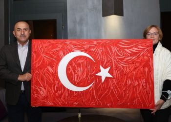 Ukraynalı Ressam Olena Teliatnyk’ın Hediyesi
