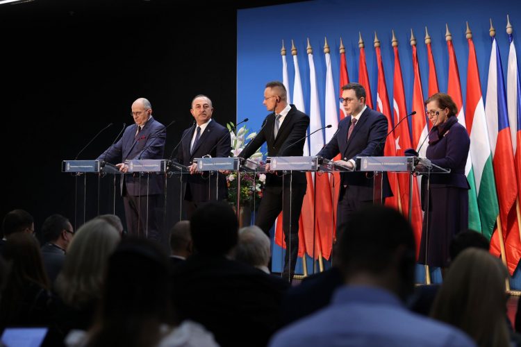 Vişegrad Dörtlüsü Dışişleri Bakanları ile Görüşmemiz