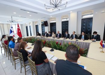 Panama Dışişleri Bakanı ile Görüşmemiz